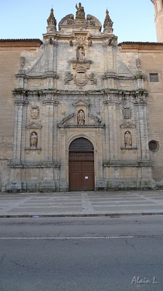 P1570002.JPG - Monastère de San Zoilo