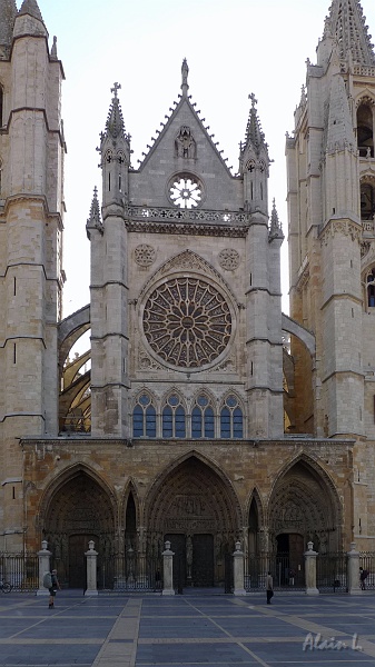 P1600004c.jpg - La cathédrale