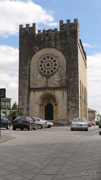 P1690012.JPG - Eglise San Nicolás de Portomarín