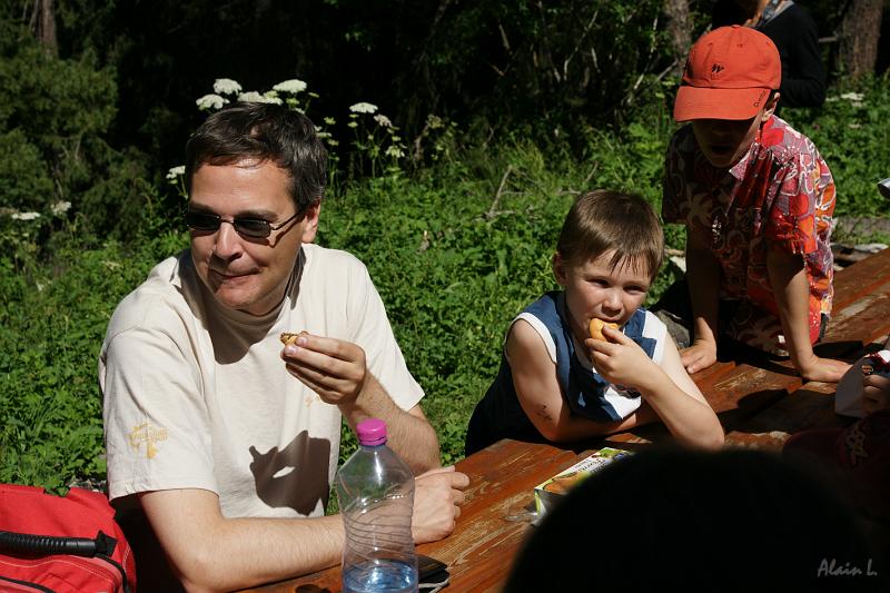 DSC00478.JPG - Antoine et ses fils, Louis et Robin