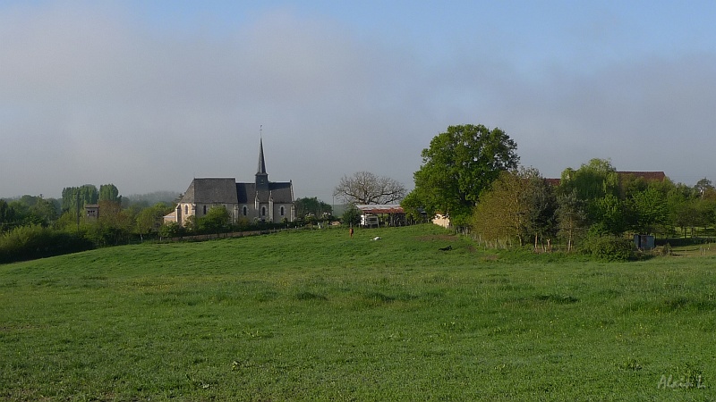 P1150001.JPG - Eglise d'Orcenais