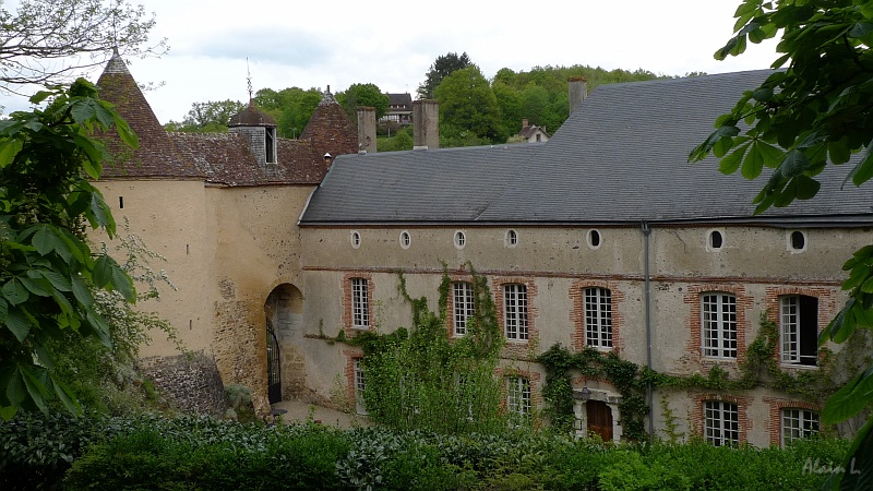 P1180014.JPG - Le château de Gargilesse