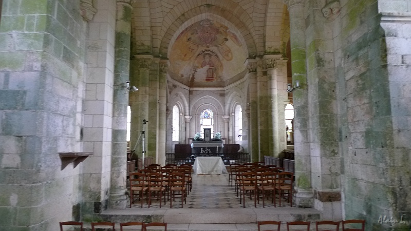 P1180016.JPG - La nef de l'église de Gargilesse