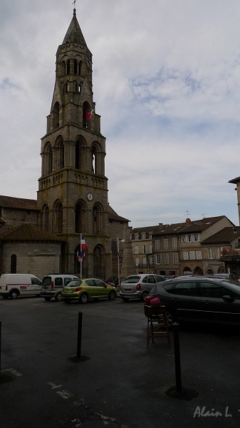 P1230007.JPG - Clocher limousin de la collégiale de Saint-Léonard-de-Noblat