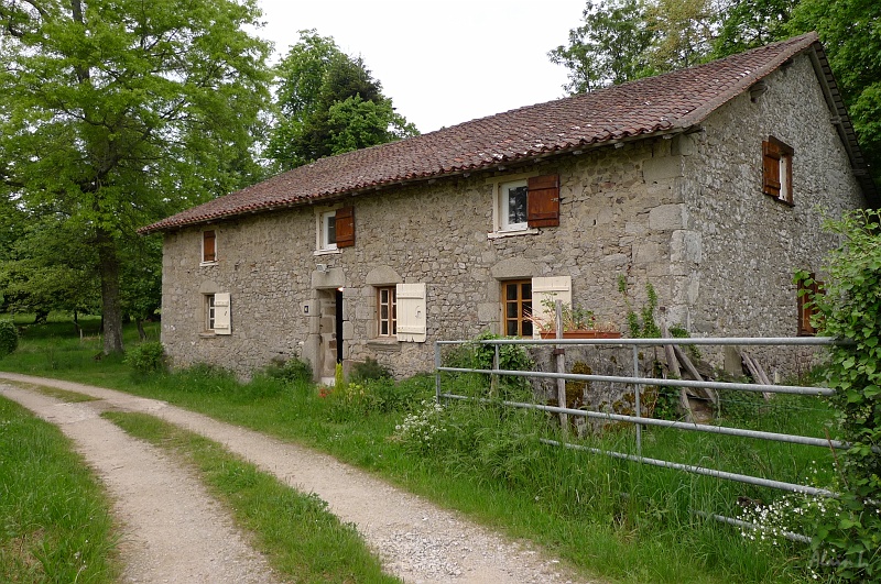 P1240001.JPG - Adieu au refuge pèlerin de Montignac