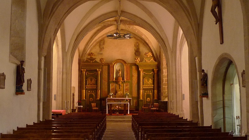 P1250008.JPG - La nef de l'église de l'Assomption de la Sainte Vierge