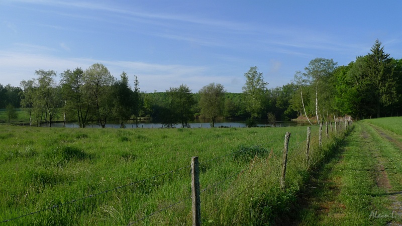 P1260003.JPG - Etang près du hameau Le Lac