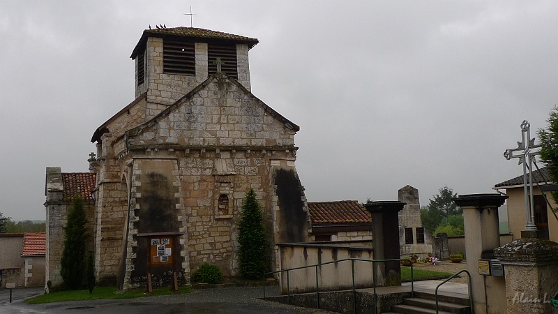 P1280005.JPG - L'église de Cornille