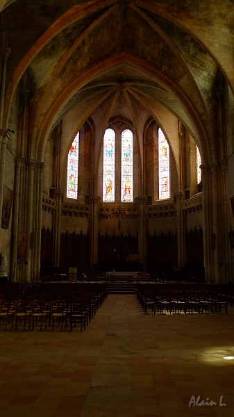 P1330025.JPG - L'église Saint-Pierre de La Réole