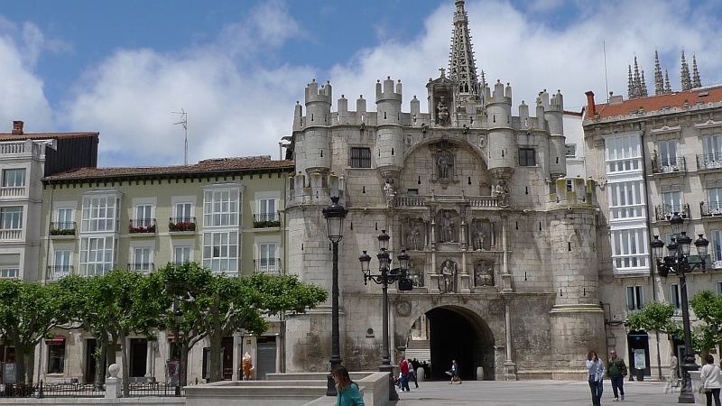 P1530014.JPG - Porte de Santa María