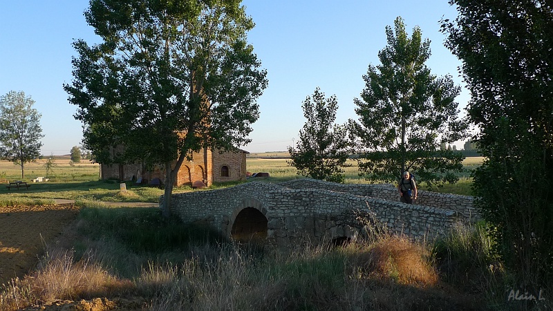 P1580005.JPG - Ermitage de Nuestra Señora del Puente