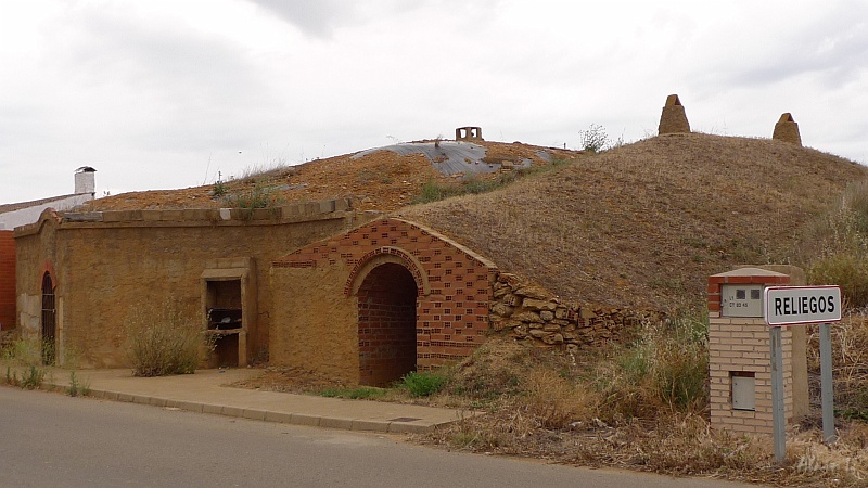 P1590005.JPG - Caves de Reliegos