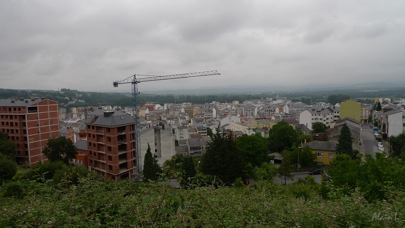 P1680007.JPG - Vue panoramique de Sarria