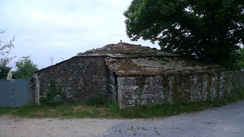 P1690003.JPG - Bâtiment ancien galicien