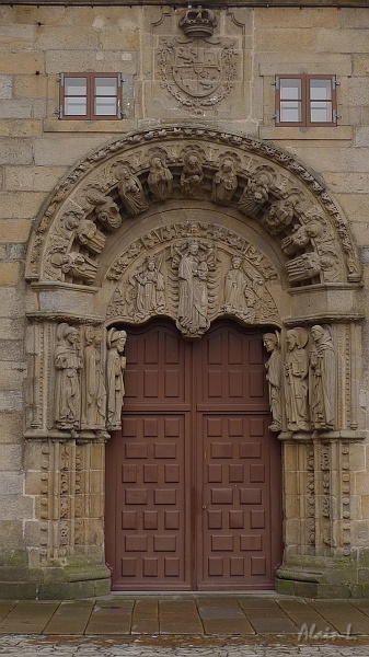 P1730026.JPG - Porte du Colexio de Fonseca